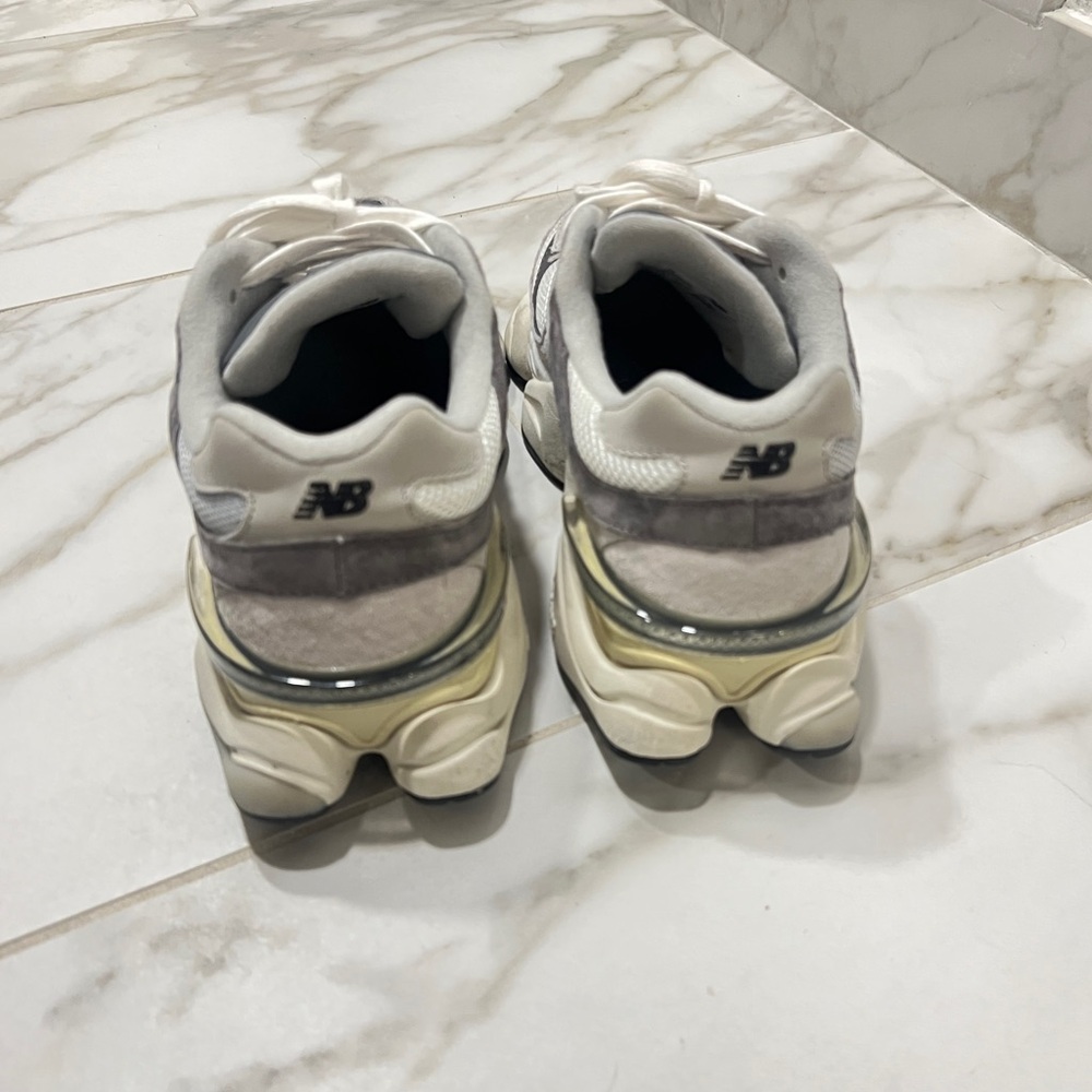 New Balance 0960 Sneakers - Picture 12 of 14